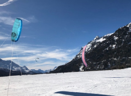 Snowkite dans les Alpes suisses