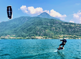 Kitefoil sur le lac de Côme