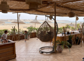 La terrasse ouverte sur les dunes