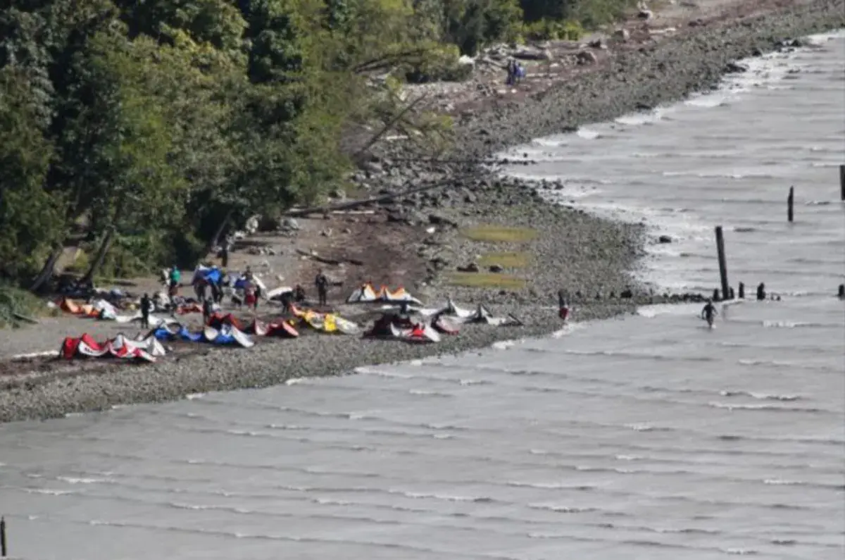 Spot de Locust Avenue