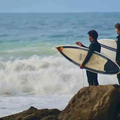 Surf guiding sur la côte au nord d'Agadir
