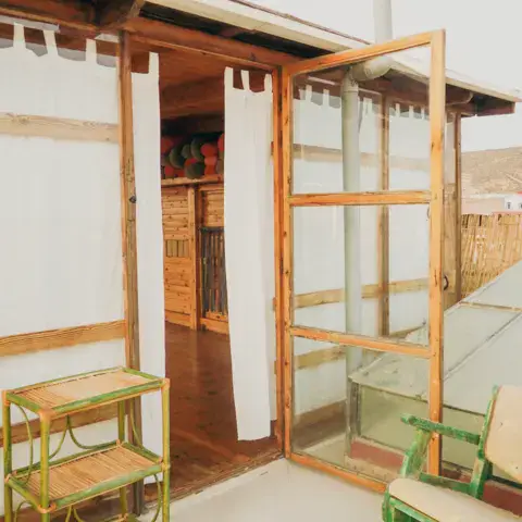 Le shala de yoga sur le toit-terrasse