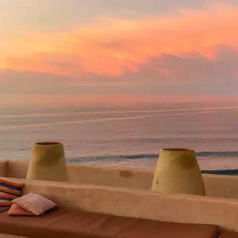 La terrasse au coucher du soleil
