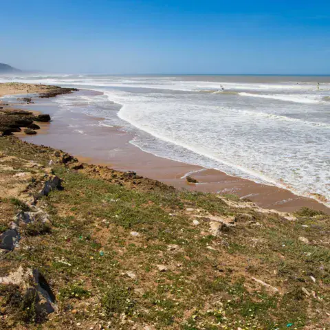 Le spot de vagues de Moulay Bouzerktoun