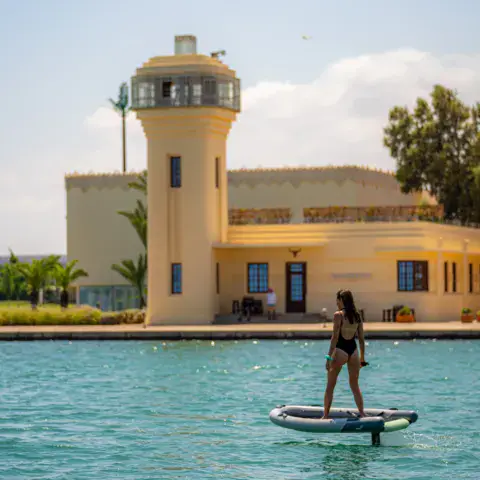 La base nautique d'Atalayoun au bord de la lagune