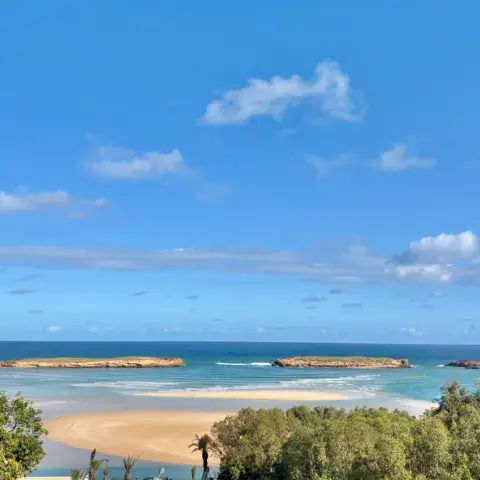 La lagune d'Oualidia et sa passe vers l'océan