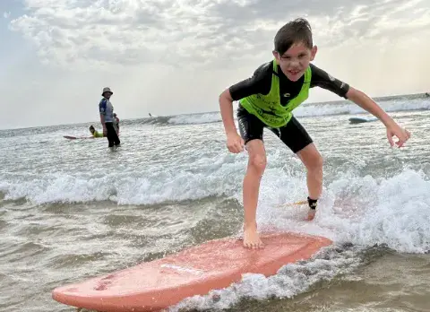 Cours de surf enfants