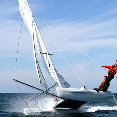 Catamaran dans la baie d'Audierne
