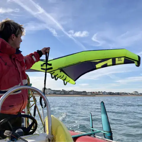 Wingfoil sur la Côte de Nacre