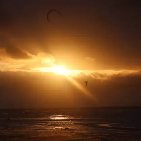 Compétition de kite sur la plage de Dunkerque