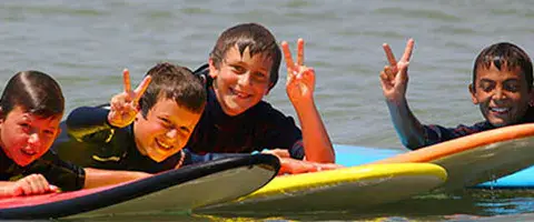 Cours collectifs de surf à Bidart et Guéthary