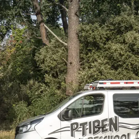 Cours collectif sur la Côte Sauvage avec Ptiben Surf School