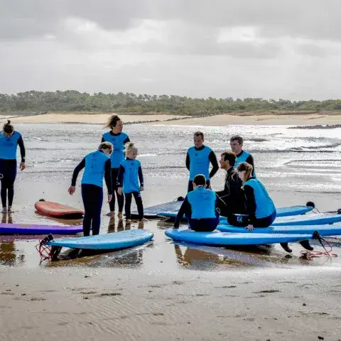 Cours de surf sur l'île d'Oléron