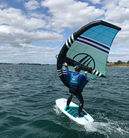 Activité nautique au port de Pen Lannic