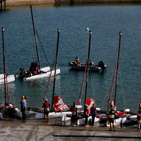 Voile à la Société Nautique de La Trinité-sur-Mer