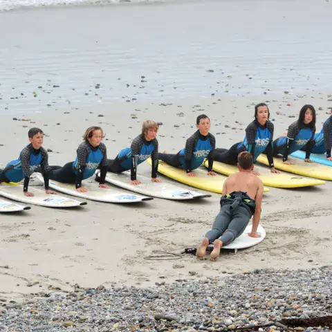 Cours de surf en baie de Douarnenez