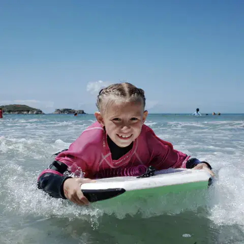 Cours de bodyboard sur la plage du Minou