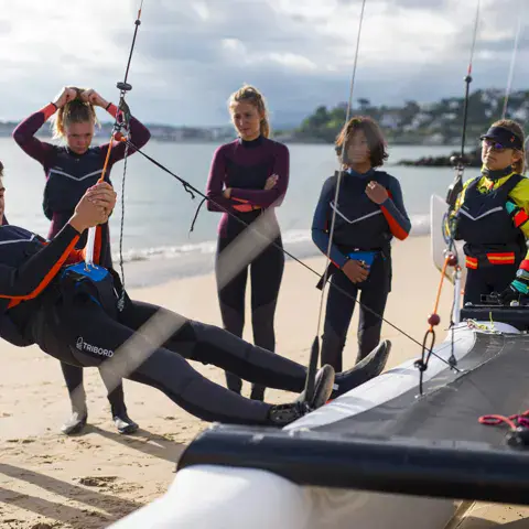 Cours de planche à voile sur la plage de Socoa