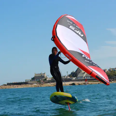 Wingfoil en mer