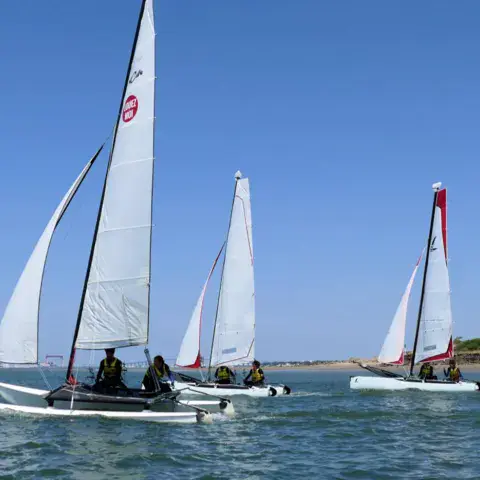 Catamarans en navigation