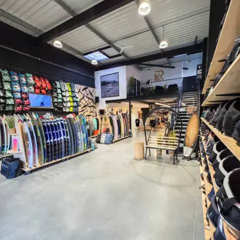 Rayon planches et néoprène du surfshop YouRide