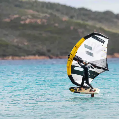 Wingfoil sur le spot de Balistra