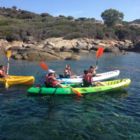 Excursion en kayak le long de la côte de Sagone