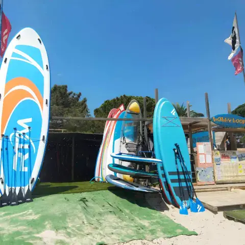 Stand up paddles à la location sur la base