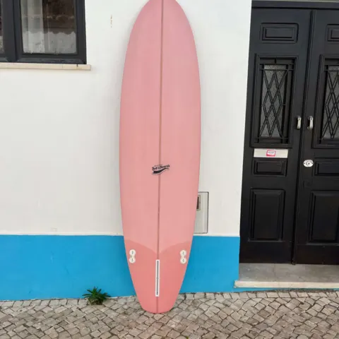 Planche de surf rose