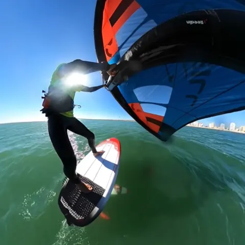 Pratique du wing foil