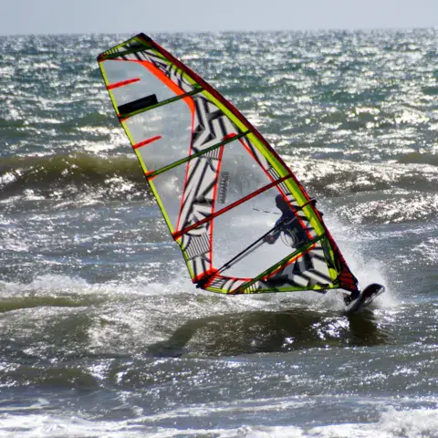 Windsurf dans le clapot