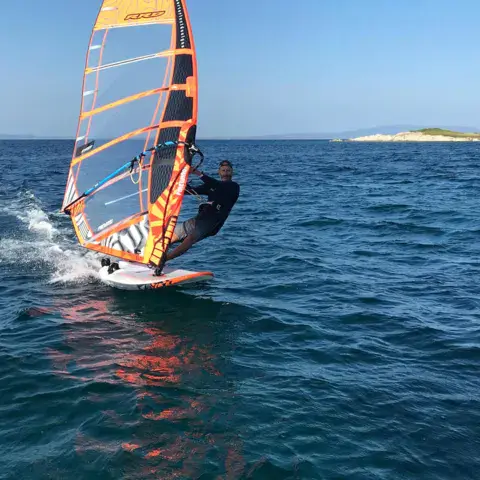 Windsurfeur en action