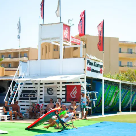 Le centre vu depuis la plage