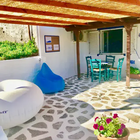 Terrasse d'un hébergement proposé par l'école