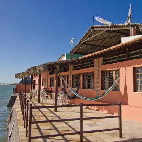 Terrasse des chambres de la pousada, face à la lagune