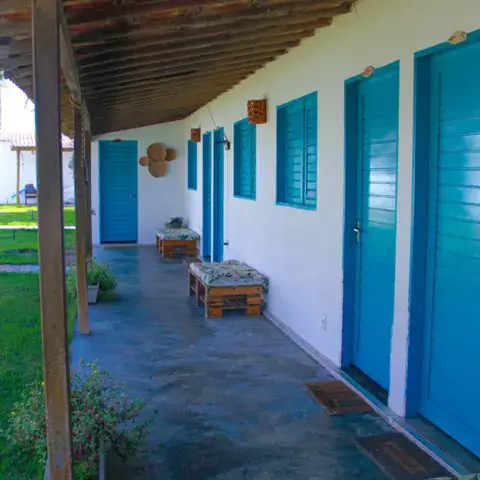 Coursive desservant les chambres