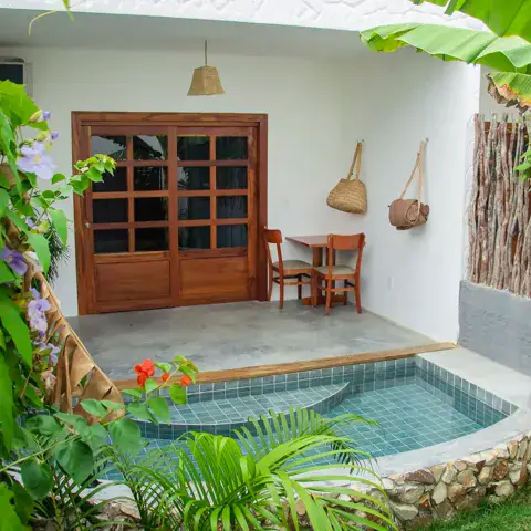 Terrasse d'une suite avec petit bassin