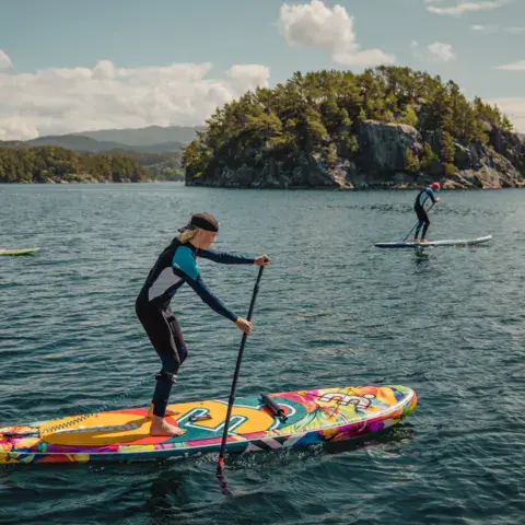 Sortie en stand up paddle sur l'eau calme