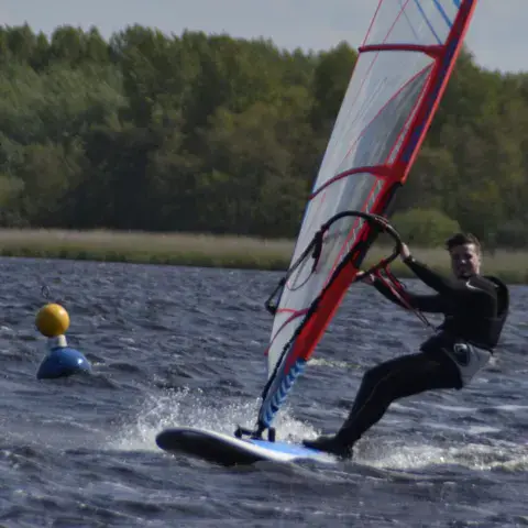 Windsurfeur sur le Lauwersmeer