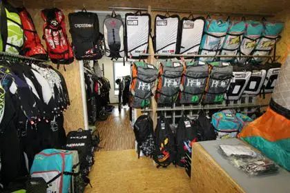 Rayon de barres et de matériel de kite dans le magasin