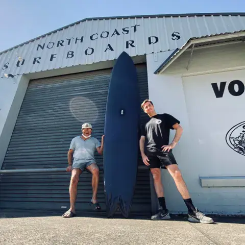 Façade de l'usine North Coast Surfboards