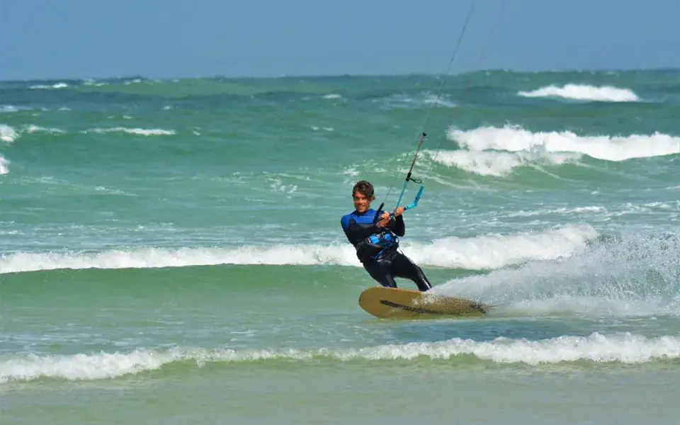 Kitesurf en baie de Concarneau
