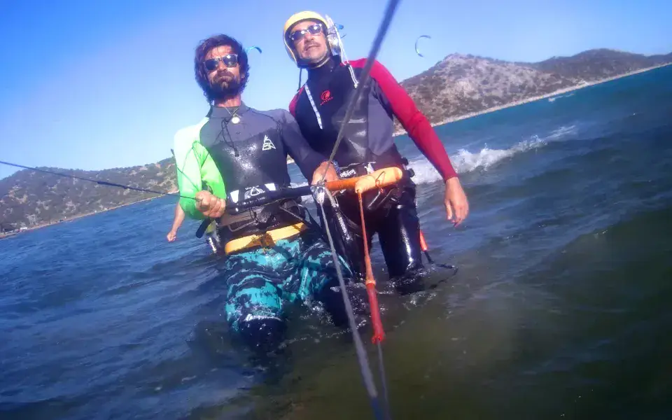 Initiation kitesurf en tandem avec un moniteur