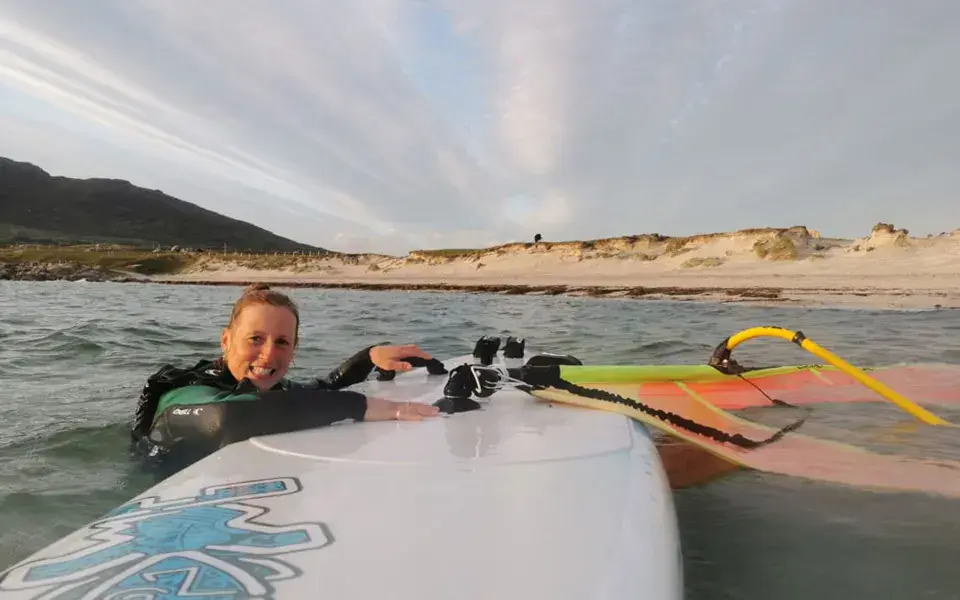 Windsurf sur la plage de Gurteen, au Connemara
