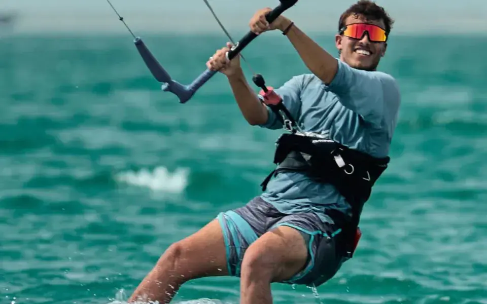 Kitesurfeur en action